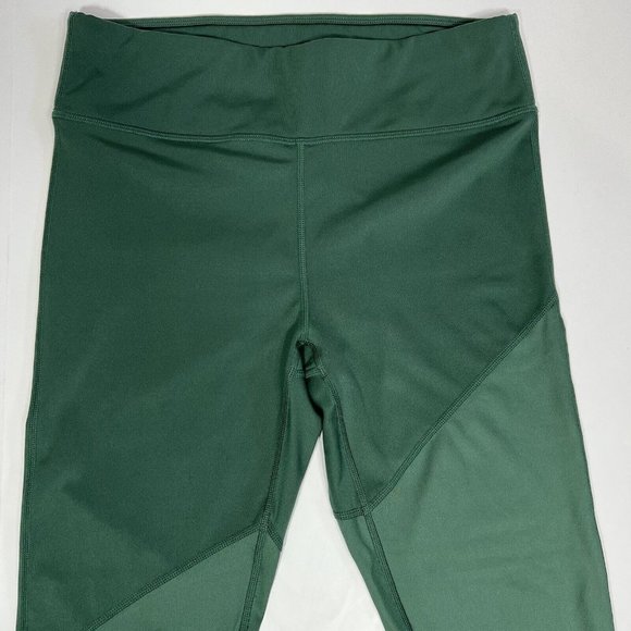 Fabletics Mid-Rise Ultracool Shine 7/8 Cropped Leggings Green Size M ? EUC - Picture 4 of 11